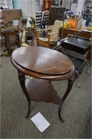antique solid 1/4 cut oak oval parlor table,