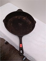 12-in cast iron pan