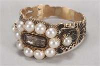 Georgian 18ct Gold, Enamel and Pearl Mourning Ring