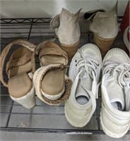 GROUP OF LADYS SHOES