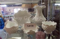 Case 2: (5) Pieces Fenton Glass -