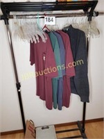 PORTABLE CLOTHES RACK, LG SIIRTS, SCALE