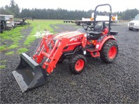 Kioti CX2510 4x4 Tractor Loader