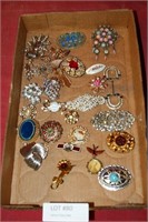 FLAT BOX OF VTG AND COSTUME JEWELRY
