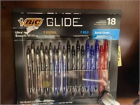 Big Glide Ink Pens set of 18 new pens