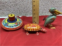 Chein pelican, Weil top & USA turtle tin toys