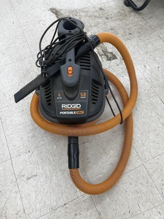 Rigid Portable Vac (works)