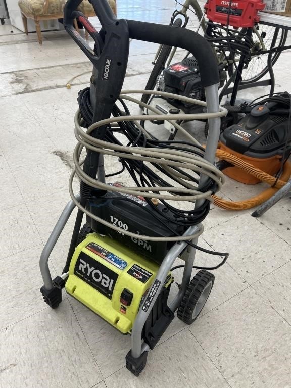 Ryobi Pressure Washer (powers on)