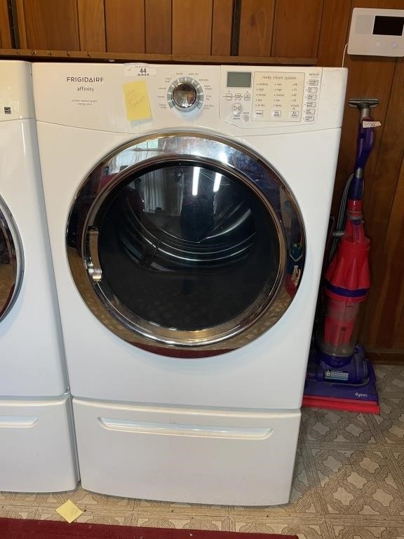 Frigedaire Affinity Dryer good working condition