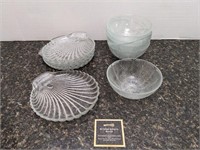 Lot of Patterned Glass Dishes/Bowls