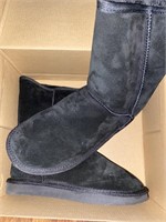 Boots-Size 8