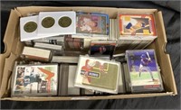 LARGE LOT OF SPORTS CARDS / PLUS