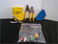 2 pliers, 2 drill sets, stray tips, pet clipper