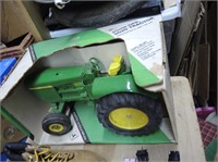 JOHN DEERE TRACTOR-NO MUFFLER