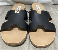 Steve Madden Ladies Leather Slide Size 8