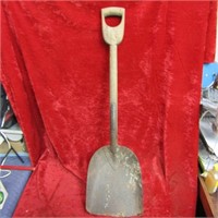 Antique wood handle scoop shovel.