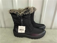 Womens Winter Boots Size 10