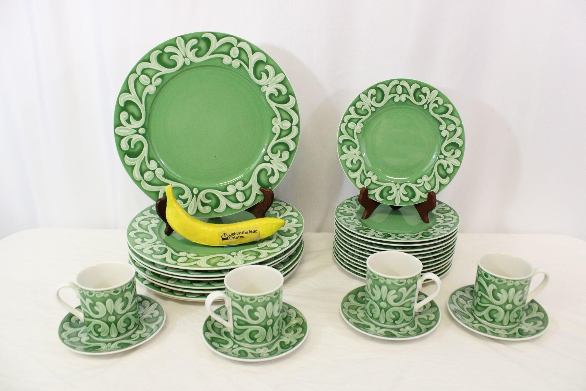 28 Pcs. Villeroy & Boch "Arabesco" Dinnerware