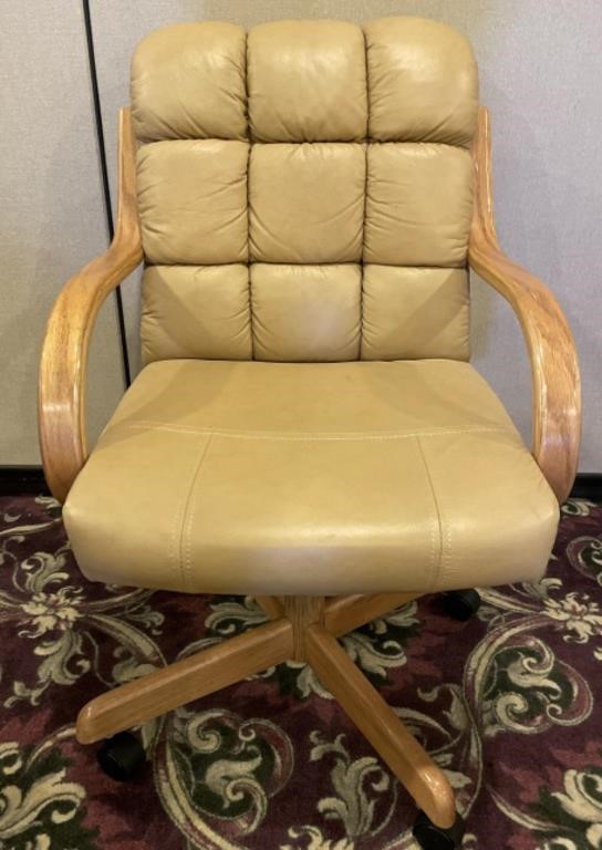 Oak & Leather Swivel Office Chair