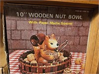 10 in. Wooden nut bow