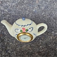 Tea Pot Clock