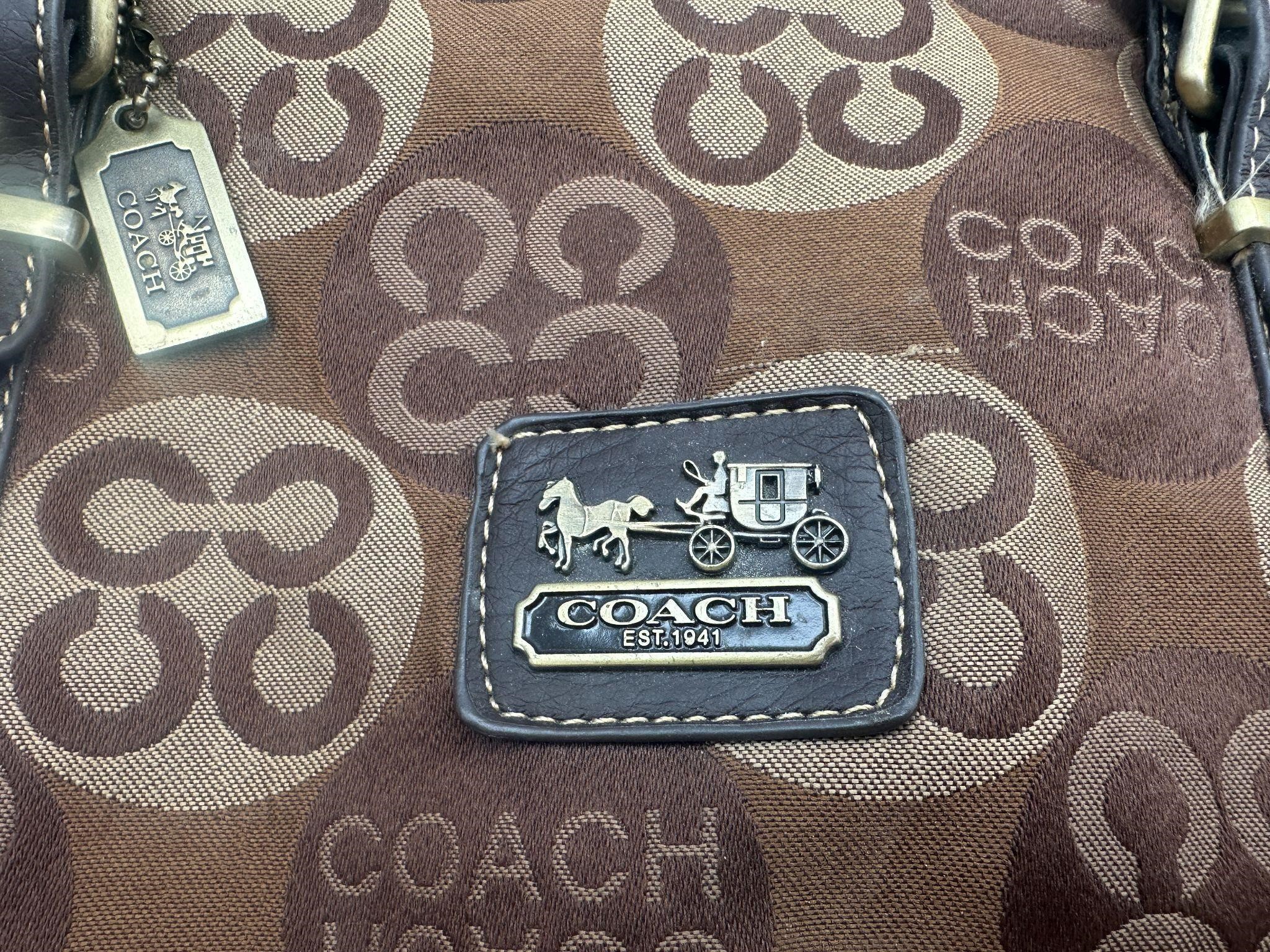 Coach Shoulder Bag No. B3K-15275