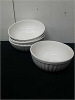 4 9 in bowls and one 7.5 inch bowls made in