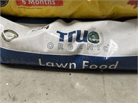 TRUE ORGANIC LAWN FOOD