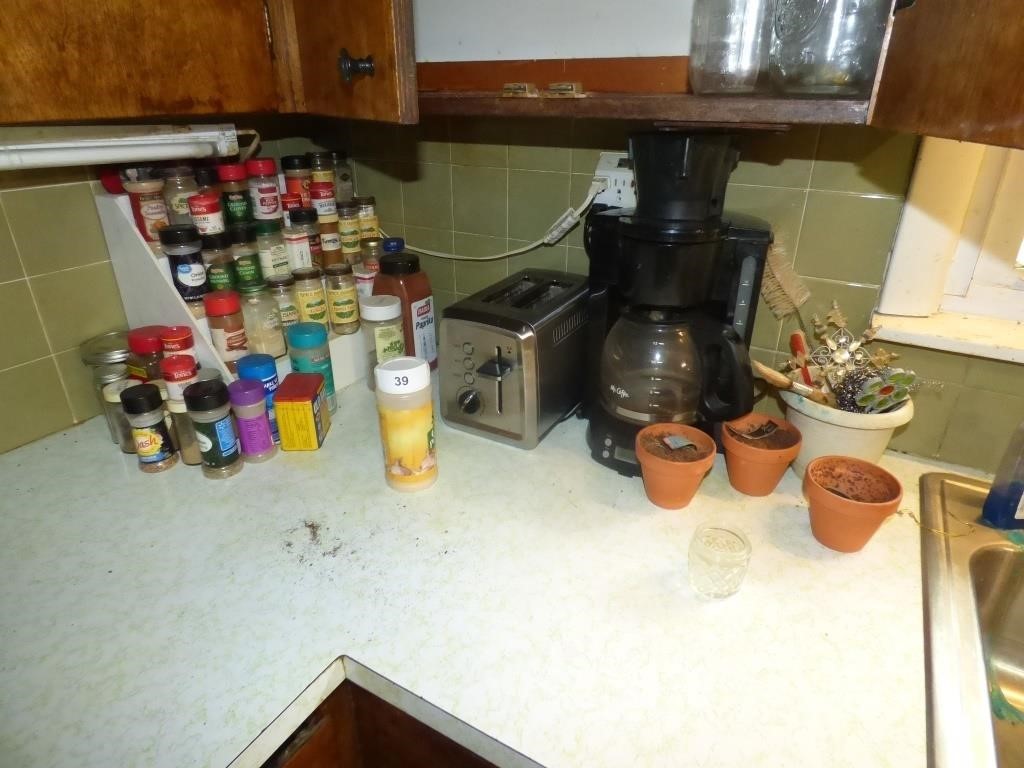 SPICES, TOASTER, COFFEE MAKER