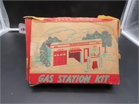 Plasticville Gas Station Kit