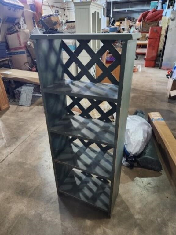 Shelving unit with lattice back 60x10x18