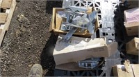 2 Boxes Of Air Light Brackets
