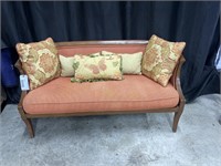 SETTEE WITH CUSHIONS