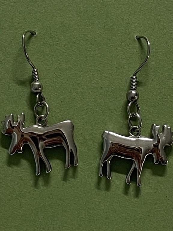 NEAT MOOSE EARRINGS