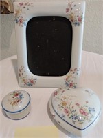 Q - ROCHARD LIMOGES FRAME & 2 TRINKET BOXES