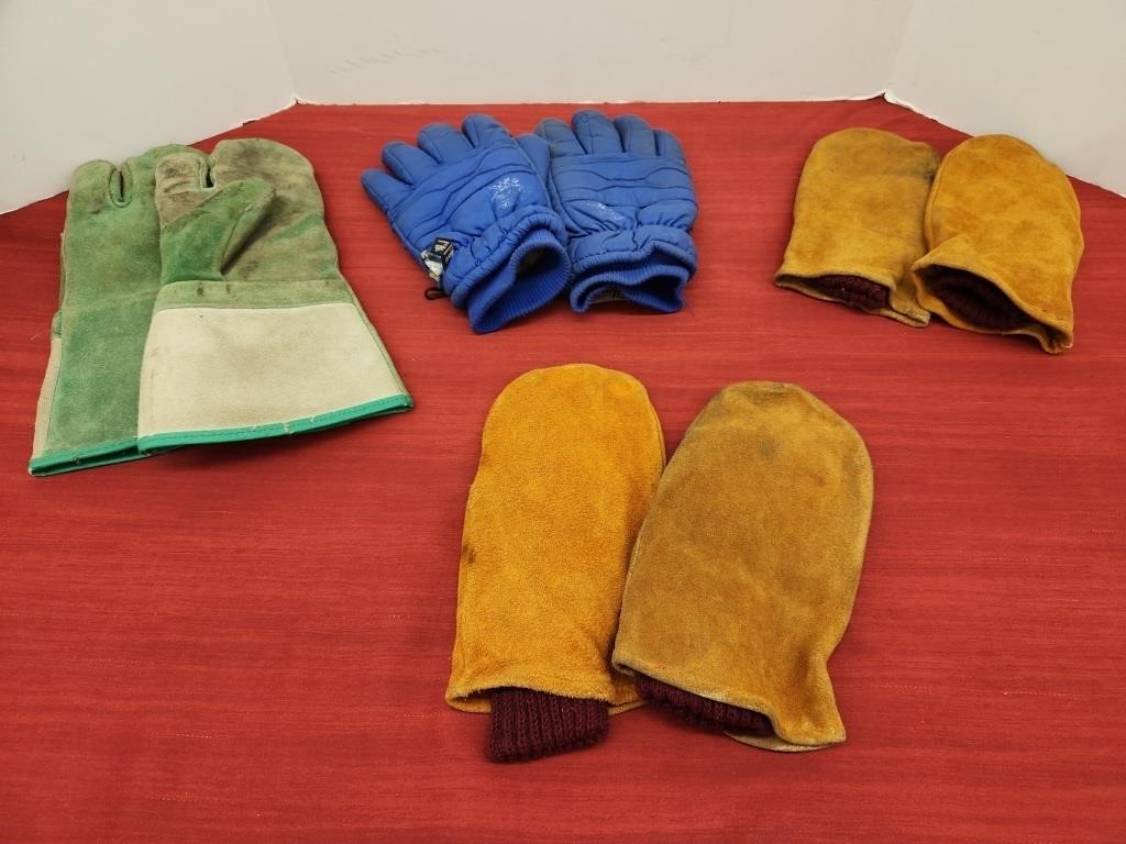 4 pairs of Men's Gloves L-XL