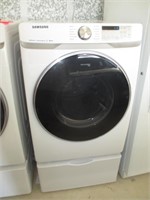 Samsung Digital Electric Clothes Dryer & Base