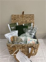 Picnic Basket with plates, tumblers, and snacks
