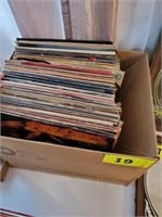 BOX LOT RECORDS 70'S & 80'S BEE GEE'S