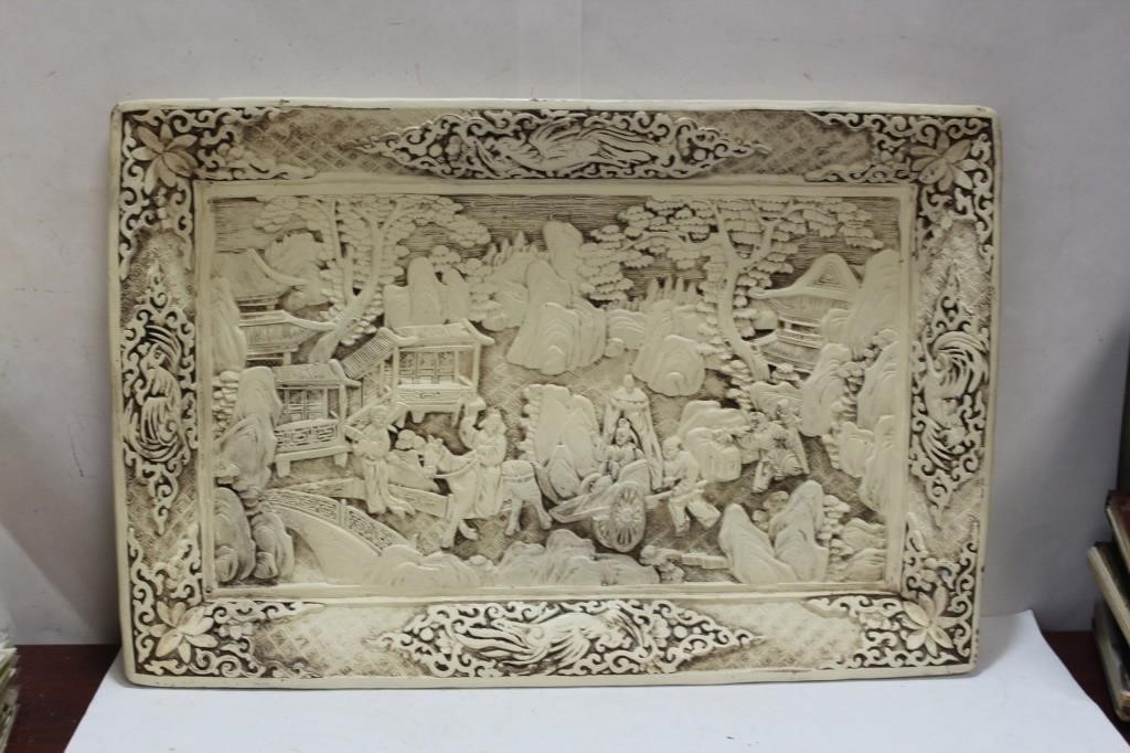 A Chinese Ceramic Tray