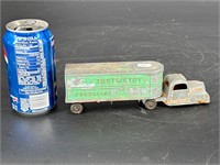 TOOTSIETOY TRUCKING CO. TRACTOR TRAILER