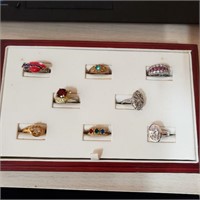 8 estate rings with display box
