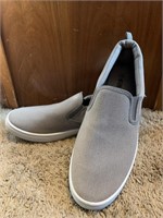 New Mens Mission Ridge size 10 shoes