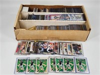 MIXED LOT OF SPORTS CARDS - 7 JETER ROOKIE CARDS