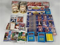 ASSORTED LOT OF MODERN SPORTS CARDS BALLS