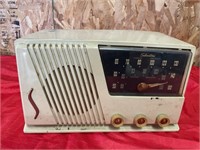 Silvertone vintage radio
