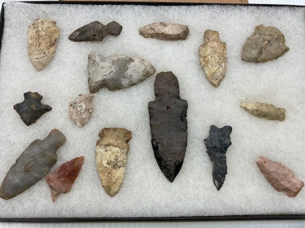 NATIVE AMERICAN ARTIFACTS LOT -15 ARROWHEADS TOTAL