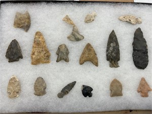 NATIVE AMERICAN ARTIFACTS LOT -17 ARROWHEADS TOTAL