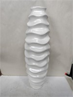 White vase 19 in tall