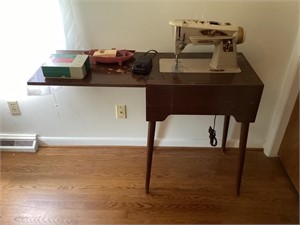 Vintage Singer Sewing Machine & Supplies